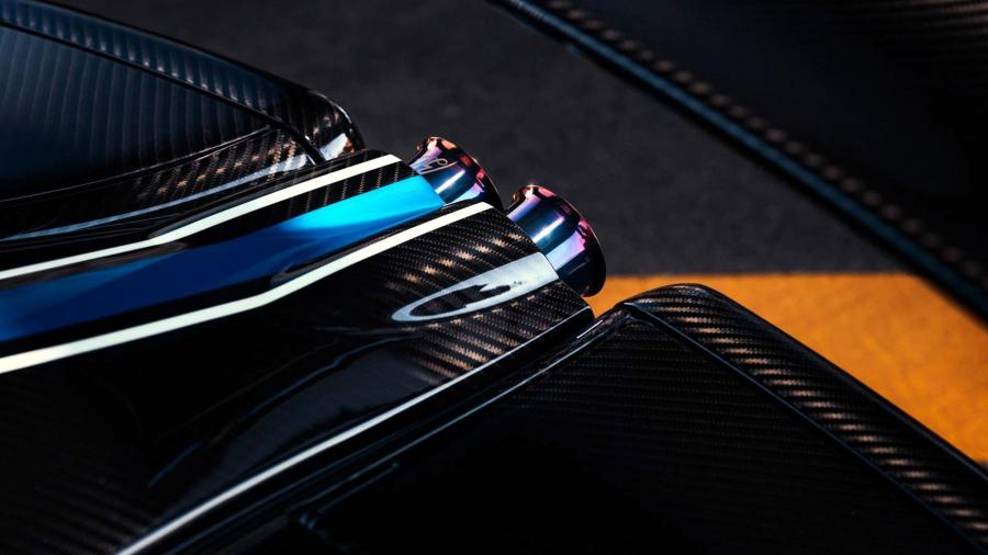 Детали экстерьера Pagani Huayra BC 2018 года  (фото 25 из 27)